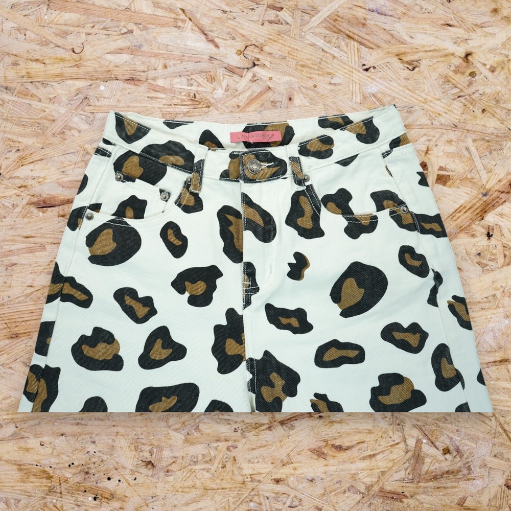 NWT Signature8 Cheetah Print Button‎ Fly Jeans Size Small Waist: 27" Cropped - Picture 3 of 7